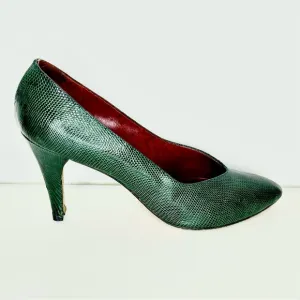 Vintage YSL Yves Saint Laurent Green Snake Skin Pumps Size 9.5