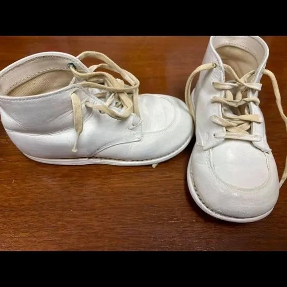 Vintage Blue bird shoes for children -