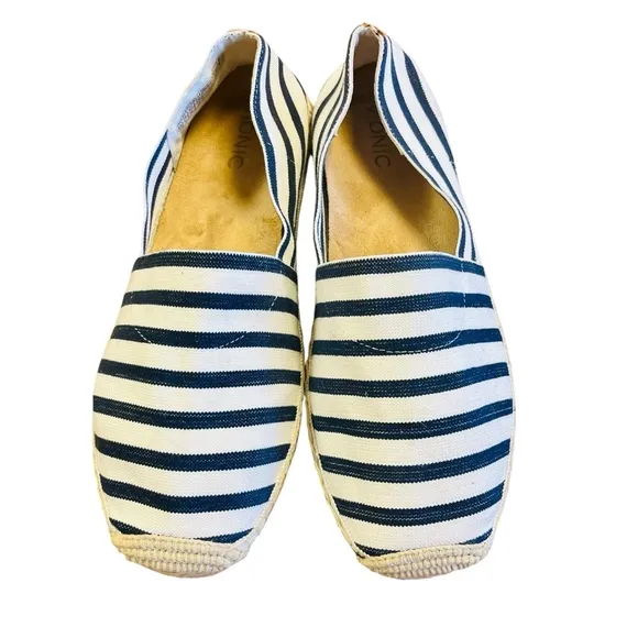 VIONIC Blue and White Espadrille Shoes Sz 11 Nautical Fisherman Coastal Slip On
