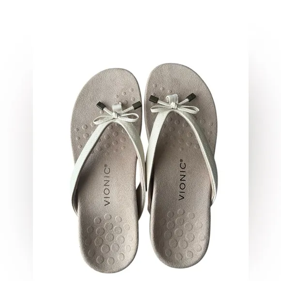 Vionic Leather Thong Sandals with Bow Bella II Woven Cream - size 8