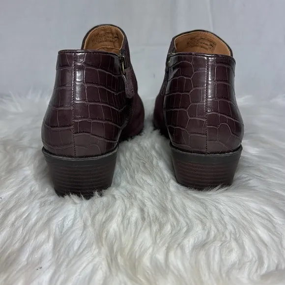 Vionic Marissa Women's Water Repellent Chocolate Brown Suede Ankle Boots Sz 11