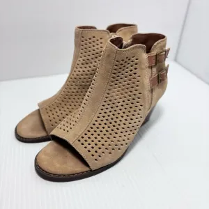 Vionic Womens Aloft Chryssa Ankle Boot Light Sand Size 6.5