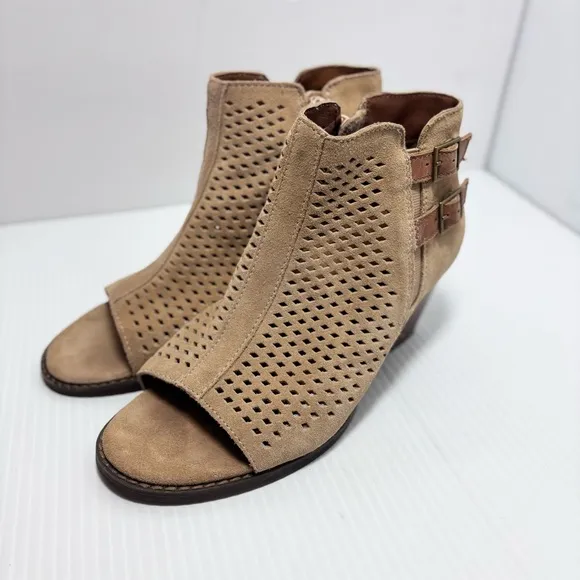 Vionic Womens Aloft Chryssa Ankle Boot Light Sand Size 6.5