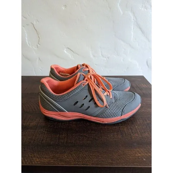 Vionic Women's Motion Venture Gray and Pink Walking Shoes - Size 8.5