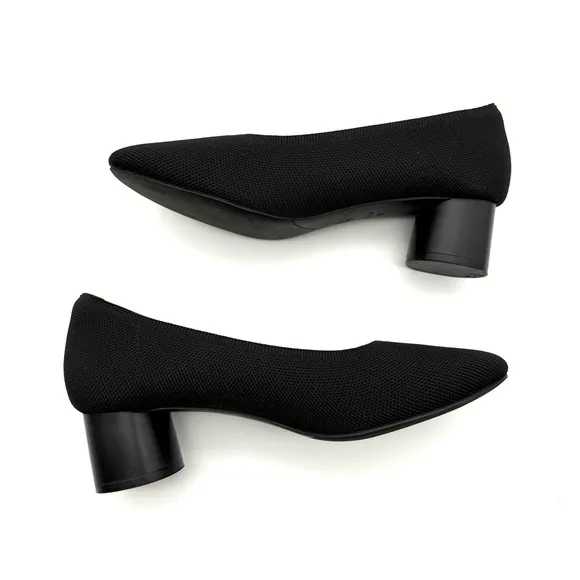 Vivaia Elvia Round Toe Block Heel Black EU 38 US 7-7.5 Knit Heels