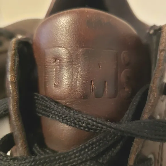 Vntg. DR. MARTENS Brown Shoes / Ms-Sz 10
