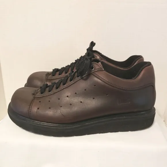 Vntg. DR. MARTENS Brown Shoes / Ms-Sz 10