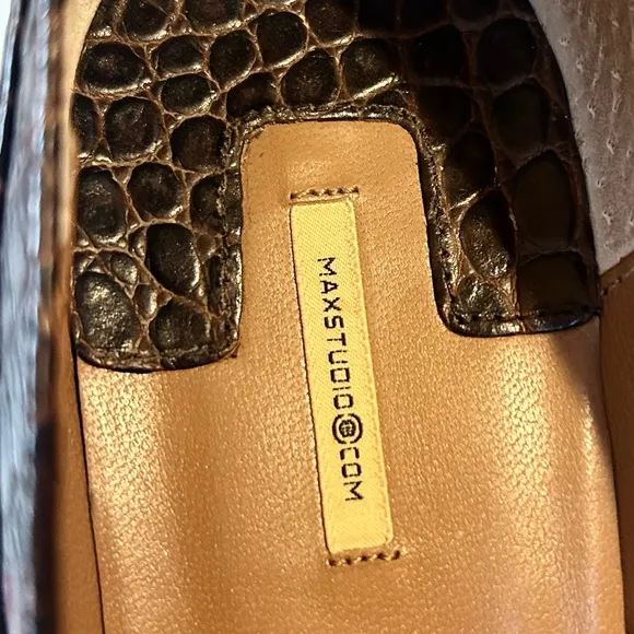 Vntg MAX STUDIO Y2K Calla Croc Embossed Leather Mary Jane Platform Pumps Sz 6.5