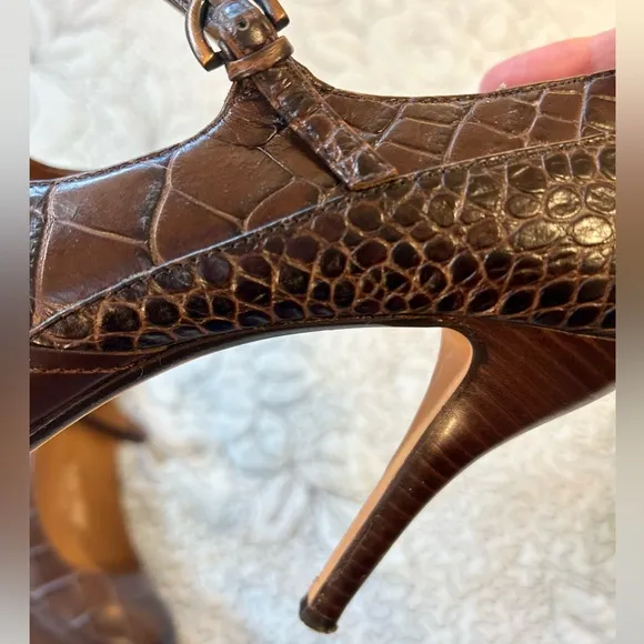 Vntg MAX STUDIO Y2K Calla Croc Embossed Leather Mary Jane Platform Pumps Sz 6.5