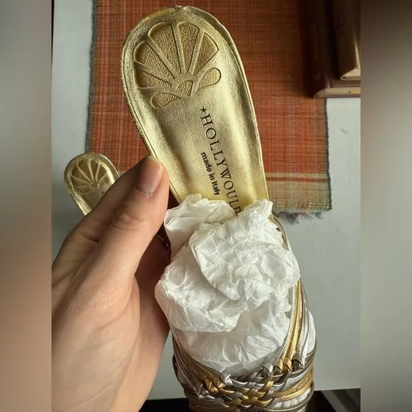 VTG Hollywould Gold Sandals