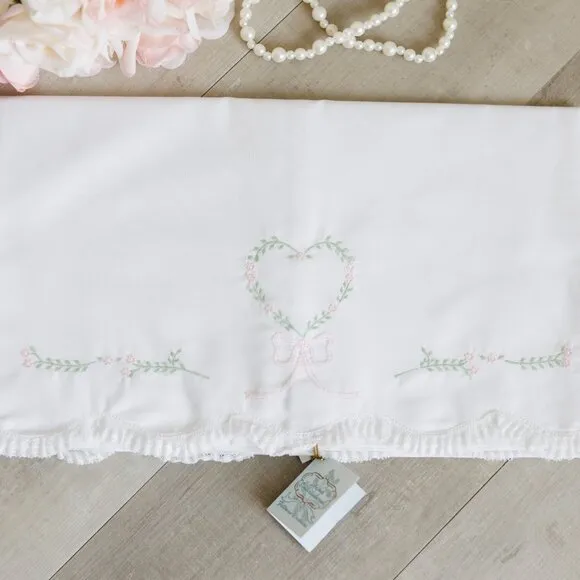 White Heirloom Receiving Blanket Embroidery Lace Inlay Feltman Brother NWT