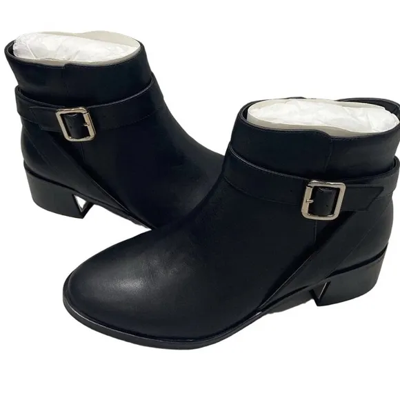 White House Black Market Napa Buckle Short Booties – Women’s Size 9 – Black Leat