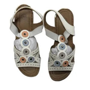 White open toe sandals size 7M (medium width) brand new with stickers never worn