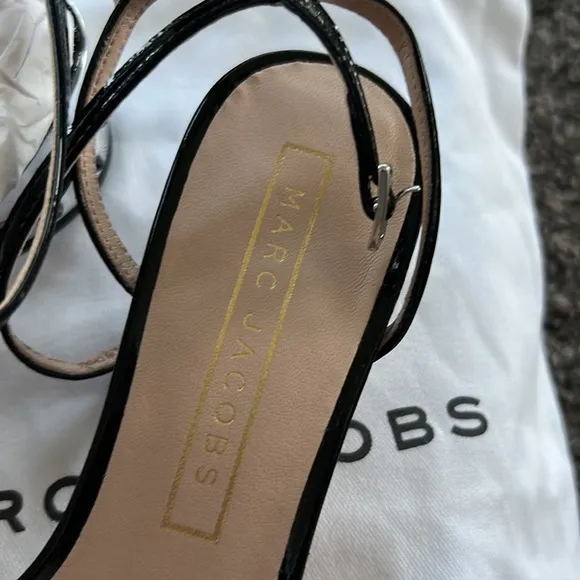 Wien once with box Marc jacobs size 37 Crystal embellished andblock heel sandal