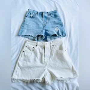 Wmns Levi’s Premium ribcage denim cutoff shorts set- 2 items total. Sz 28