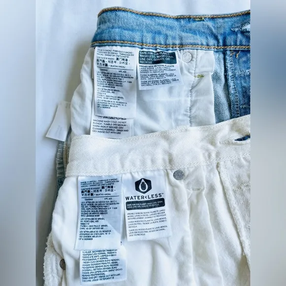 Wmns Levi’s Premium ribcage denim cutoff shorts set- 2 items total. Sz 28
