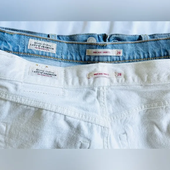 Wmns Levi’s Premium ribcage denim cutoff shorts set- 2 items total. Sz 28