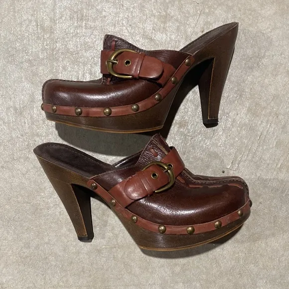 Womens Brazilian platform high heeled leather clog buckle rivets closed toe