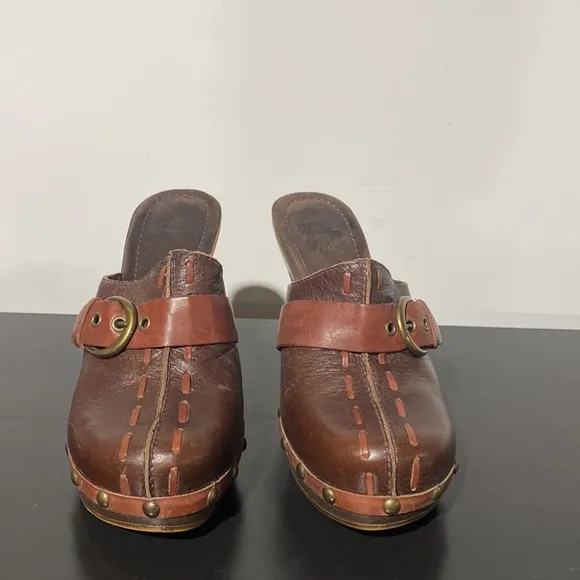 Womens Brazilian platform high heeled leather clog buckle rivets closed toe