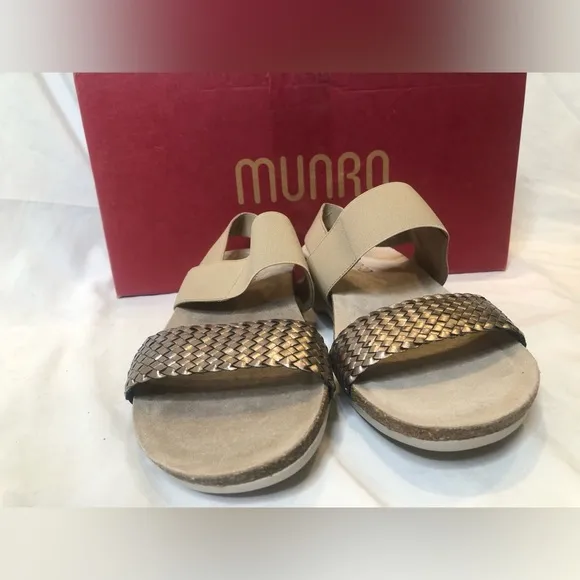 Women’s Munro Pisces Gunmetal Woven Sandals - Display Model- Size 8.5