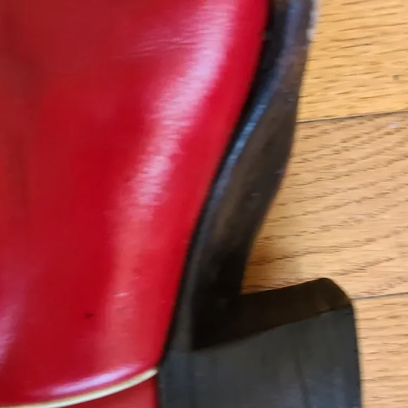 women's Red Cowboy Boots 80's Vintage size 7 wingtip