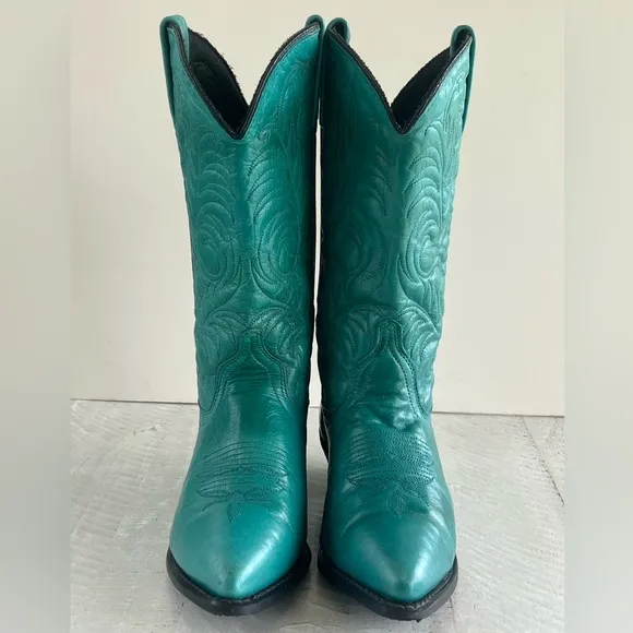Women’s Vintage Acme Teal Western Cowboy Boots size 6.5