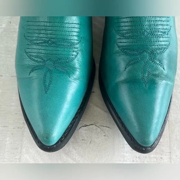 Women’s Vintage Acme Teal Western Cowboy Boots size 6.5