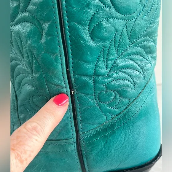 Women’s Vintage Acme Teal Western Cowboy Boots size 6.5