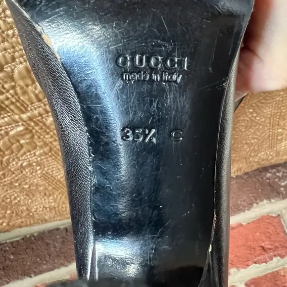 Y2K Vintage Gucci “loafer stilettos “👠 Black leather with a wooden heel