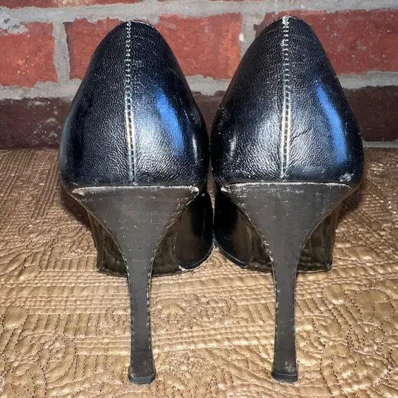 Y2K Vintage Gucci “loafer stilettos “👠 Black leather with a wooden heel
