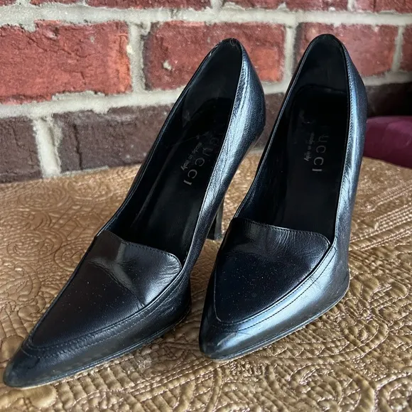 Y2K Vintage Gucci “loafer stilettos “👠 Black leather with a wooden heel