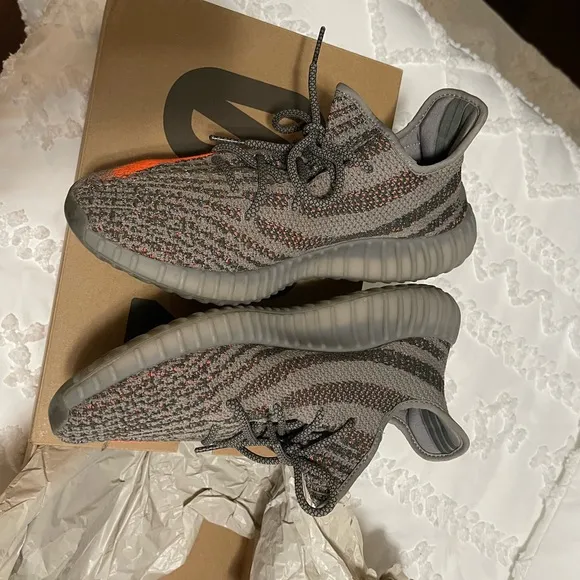 Yeezy 350V2 Beluga Reflective size 12.5