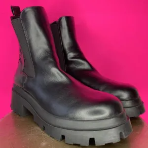 Zara Black Leather Chunky Lug Sole Platform High Ankle Chelsea Boot Sz 9
