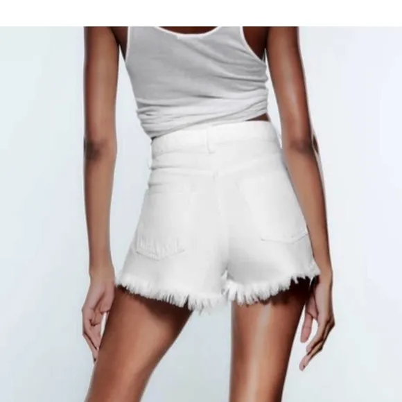 Zara White distressed high waisted denim jean shorts - ripped, frayed hem