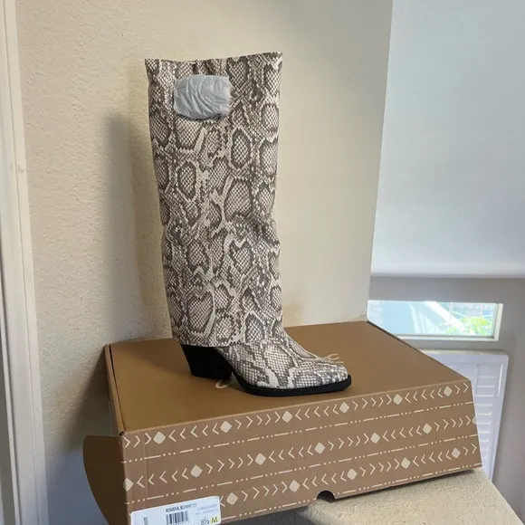 Zodiac Rowena-Wings Zip‎ Tall Western Cowgirl Concert Snake Skin Boots Size 8.5