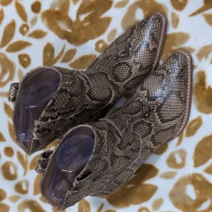Zodiac Snakeskin Patterned Women's Boots
